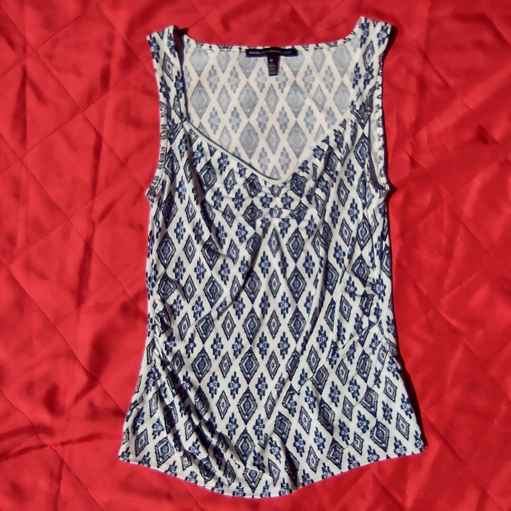 White House Black Market medium sleeveless top